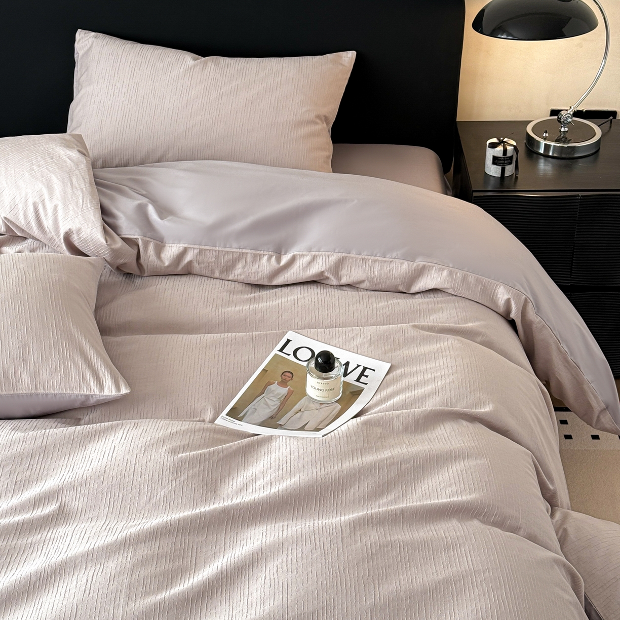 91家纺网 家纺一手货源 找家纺 雅萱家纺 2026新款60支提花全棉四件套 流星紫