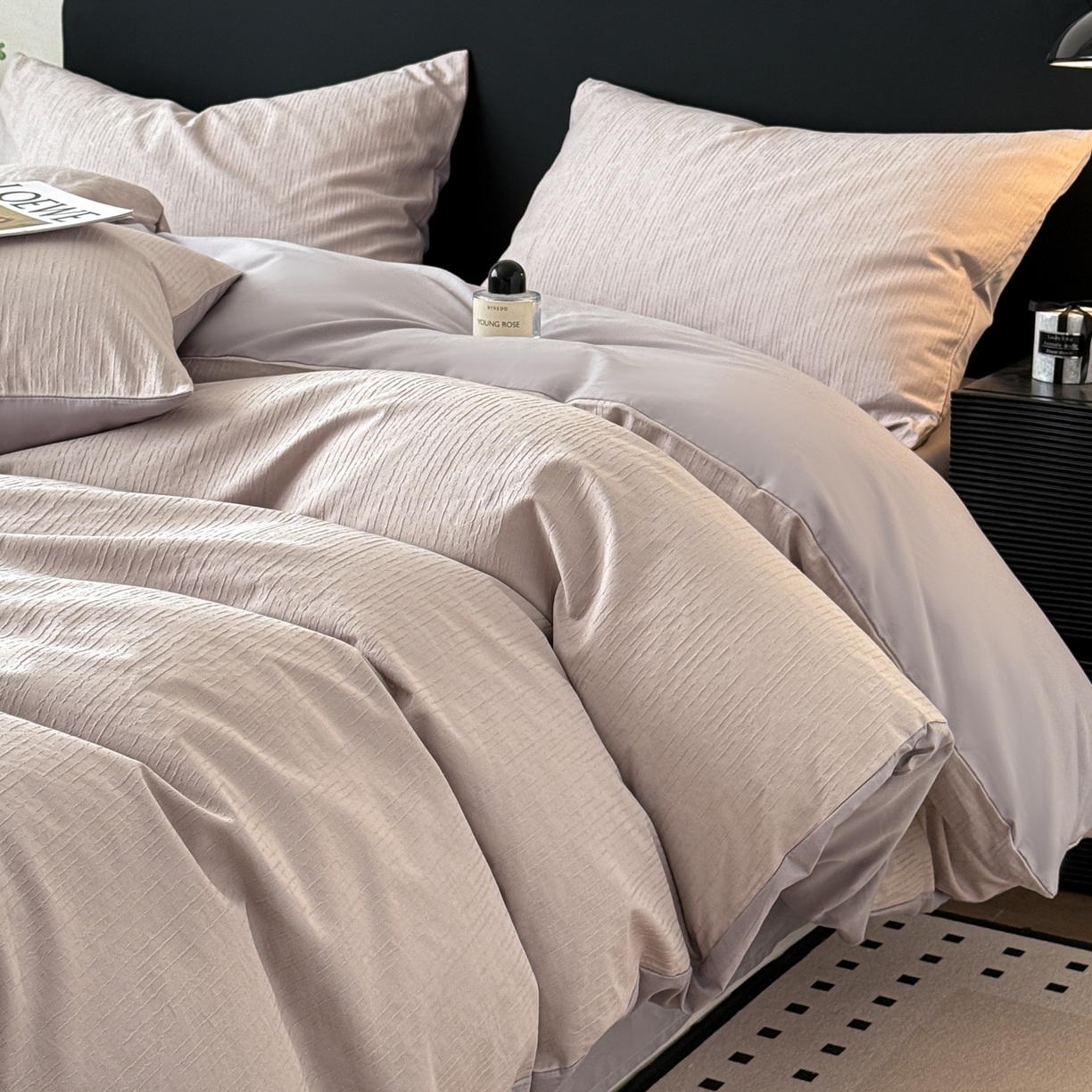 91家纺网 家纺一手货源 找家纺 雅萱家纺 2026新款60支提花全棉四件套 流星紫