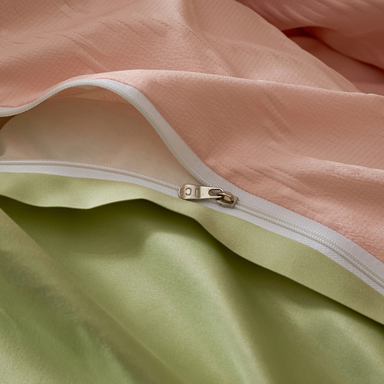 91家纺网 家纺一手货源 找家纺 （总）悦织湾家纺 2026新款超柔菱形格提花四件套轻奢纯色时尚学生宿舍床单床笠款三四件套单被套