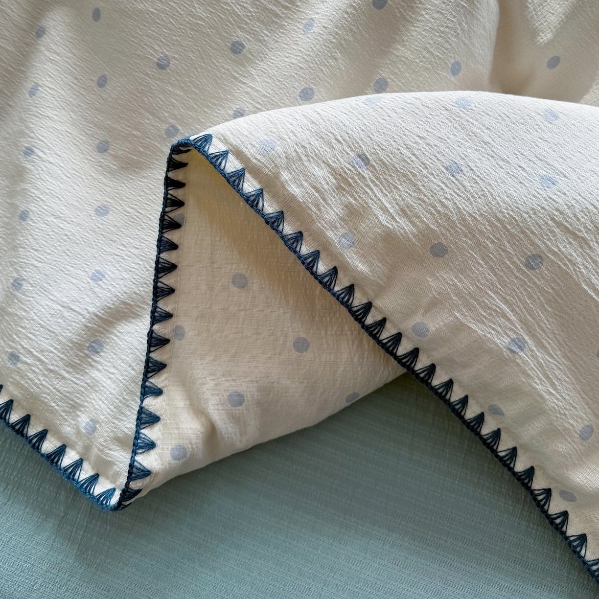 91家纺网 家纺一手货源 找家纺 星巴k家纺 2025新款春夏云感双层纱A类母婴级三角针夏被贝壳边夏凉被贝壳绣【可提供买家秀】贝壳绣-海盐汤圆