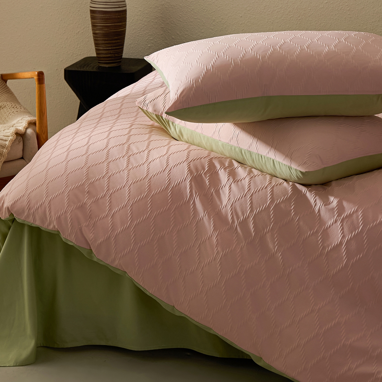 91家纺网 家纺一手货源 找家纺 （总）悦织湾家纺 2026新款超柔菱形格提花四件套轻奢纯色时尚学生宿舍床单床笠款三四件套单被套