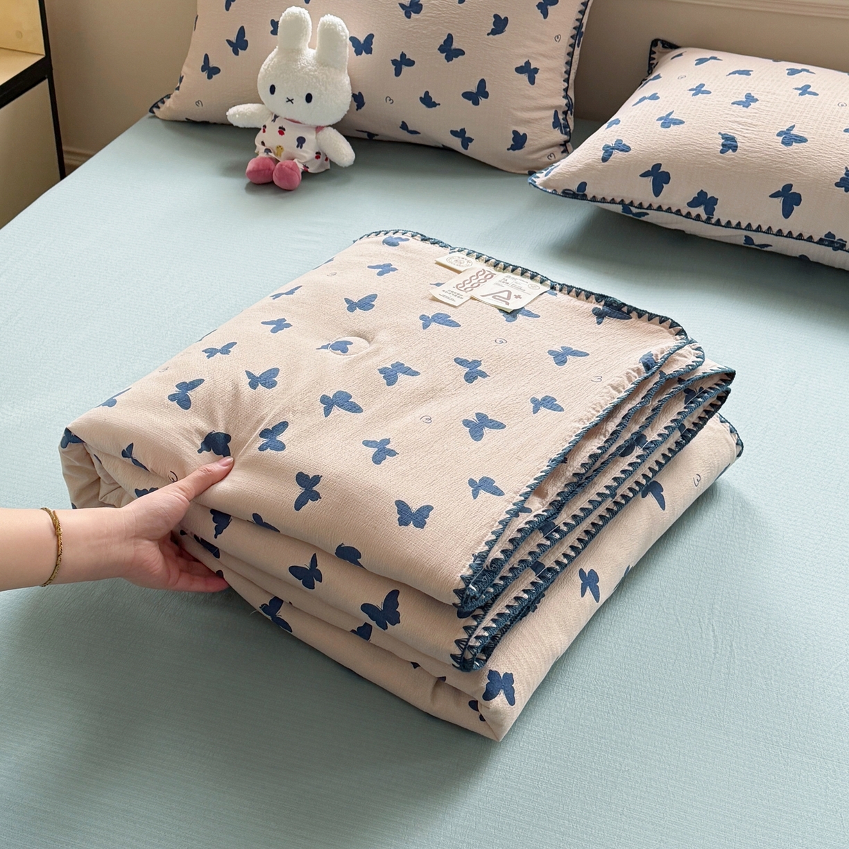 星巴k家纺 2025新款春夏云感双层纱A类母婴级三角针夏被贝壳边夏凉被贝壳绣【可提供买家秀】贝壳绣-蝴蝶剪影
