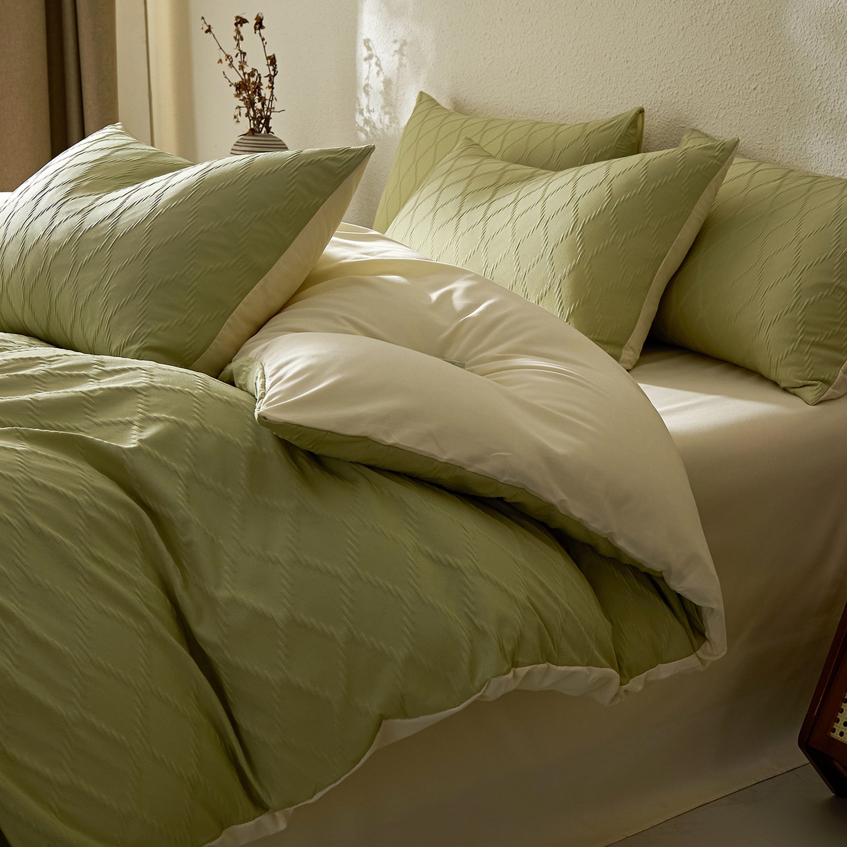 91家纺网 家纺一手货源 找家纺 悦织湾家纺 2026新款超柔菱形格提花四件套轻奢纯色时尚学生宿舍床单床笠款三四件套单被套 菱形格-果绿+芝士