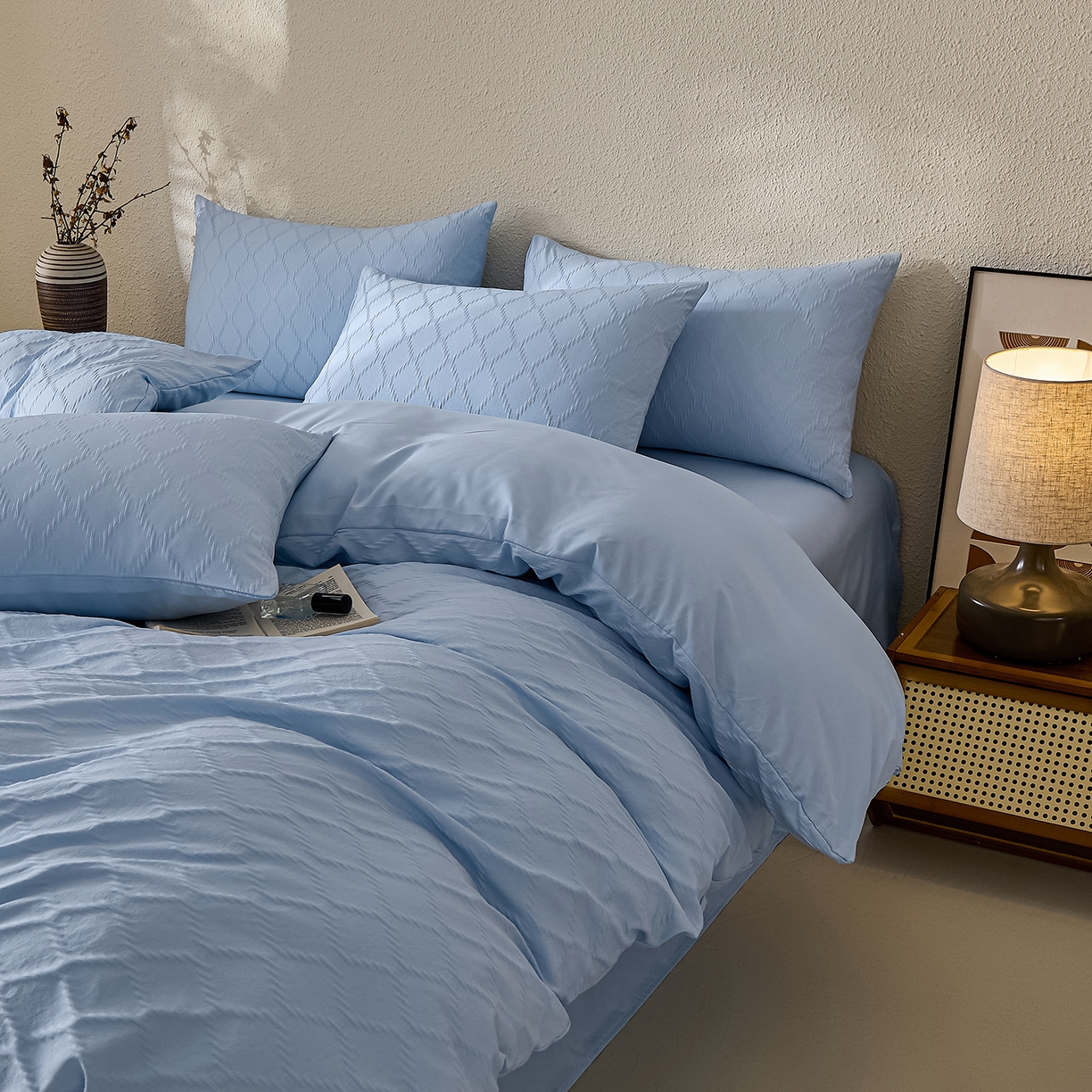 91家纺网 家纺一手货源 找家纺 悦织湾家纺 2026新款超柔菱形格提花四件套轻奢纯色时尚学生宿舍床单床笠款三四件套单被套 菱形格-天空蓝