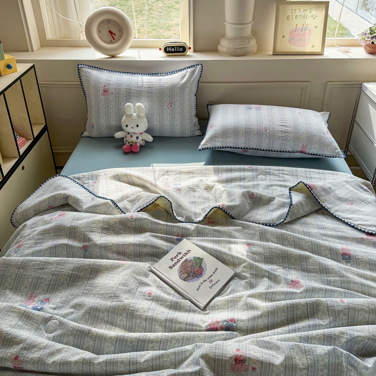 91家纺网 家纺一手货源 找家纺 星巴k家纺 2025新款春夏云感双层纱A类母婴级三角针夏被贝壳边夏凉被贝壳绣【可提供买家秀】贝壳绣-像素小猫