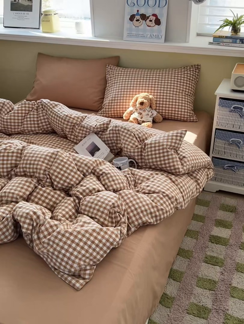 91家纺网 家纺一手货源 找家纺 悦织湾家纺 2026新款软糯加厚水洗棉条格无印宜家风混搭三件套四件套学生宿舍床上用品 混搭咖小格
