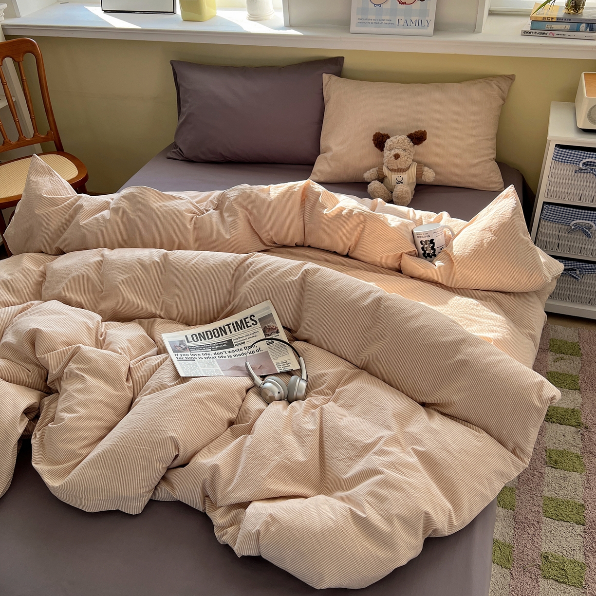 91家纺网 家纺一手货源 找家纺 悦织湾家纺 2026新款软糯加厚水洗棉条格无印宜家风混搭三件套四件套学生宿舍床上用品 混搭沙茶棕细条