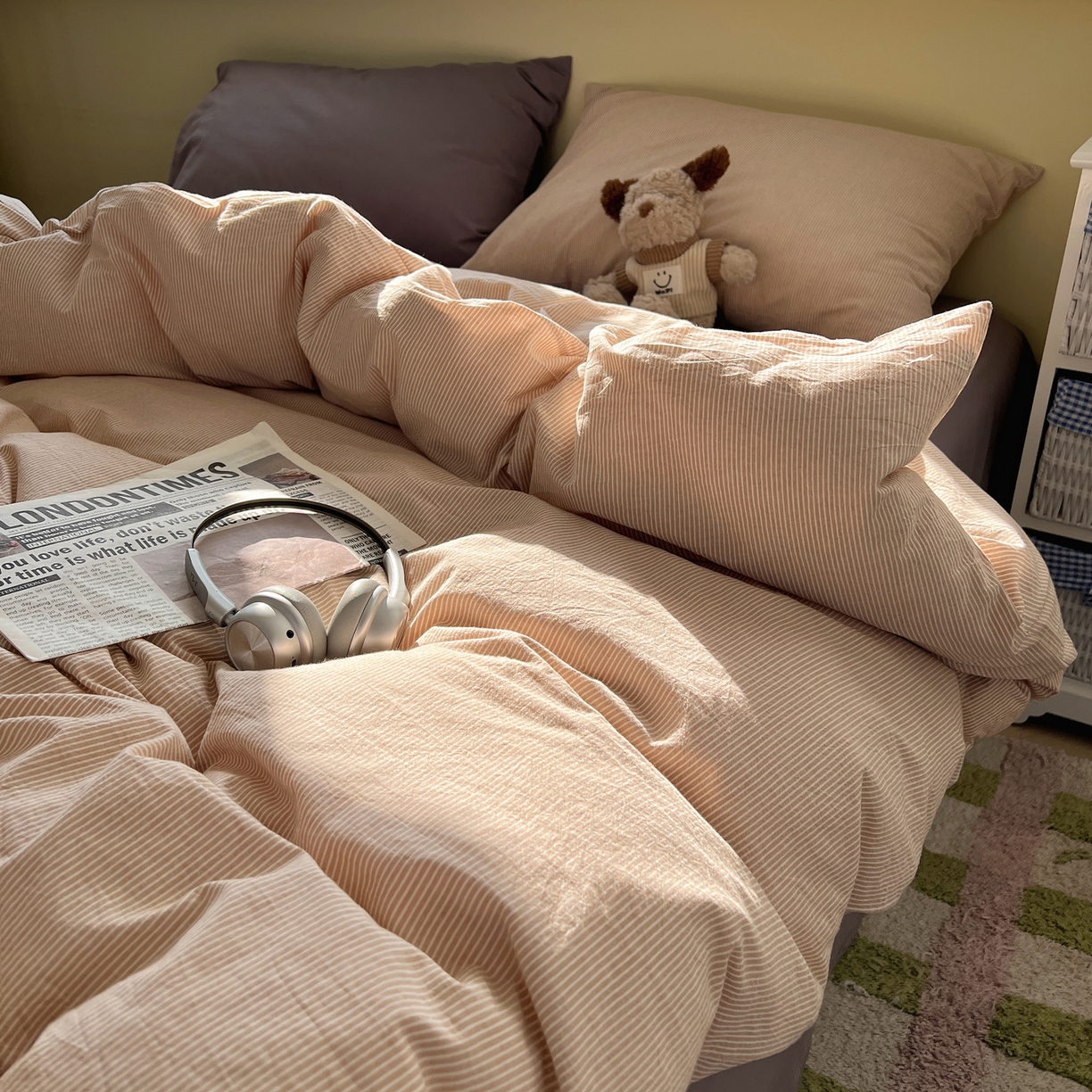 91家纺网 家纺一手货源 找家纺 悦织湾家纺 2026新款软糯加厚水洗棉条格无印宜家风混搭三件套四件套学生宿舍床上用品 混搭沙茶棕细条