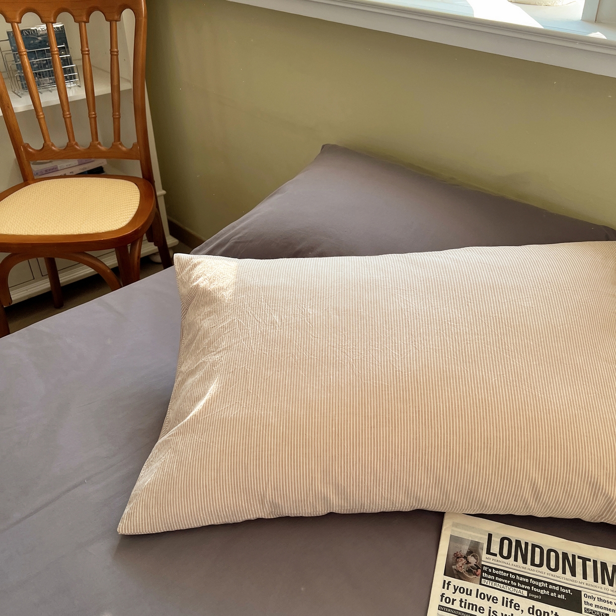 91家纺网 家纺一手货源 找家纺 悦织湾家纺 2026新款软糯加厚水洗棉条格无印宜家风混搭三件套四件套学生宿舍床上用品 混搭沙茶棕细条