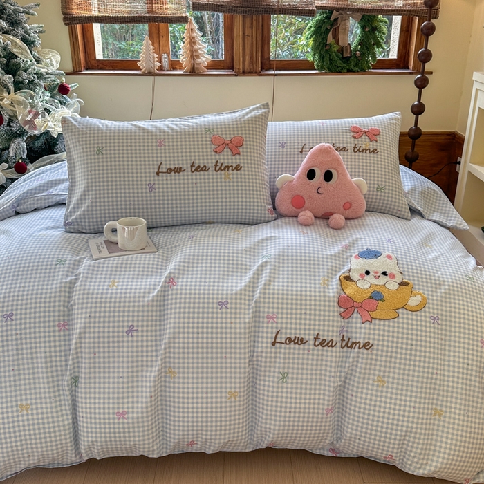 91家纺网 家纺一手货源 找家纺  布柔 2026新款13070纯棉全棉床笠印花绣花卡通床笠床垫保护套罩 曲奇蓝