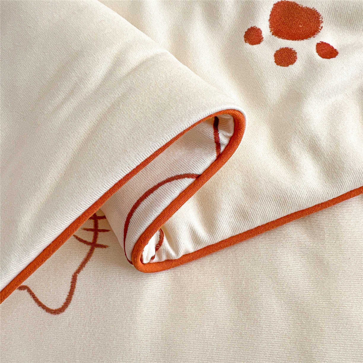 91家纺网 家纺一手货源 找家纺 优被业 2026新款A类牛奶丝针织棉软糯凉感大豆夏被空调被夏凉被(20%大豆国标包检测） 可可猫