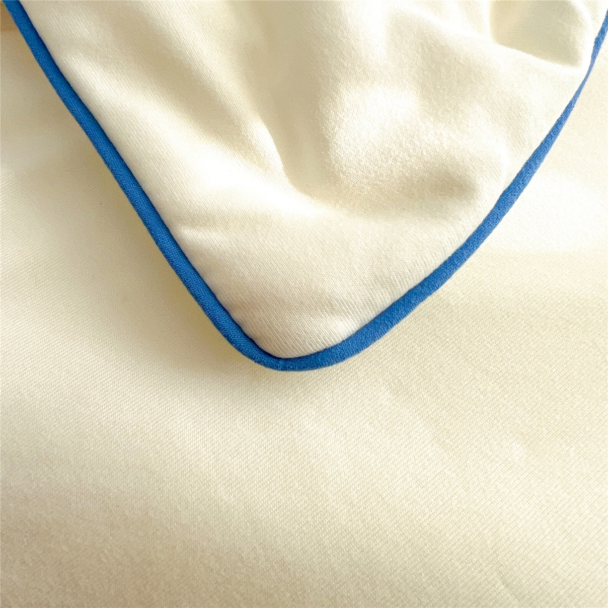 91家纺网 家纺一手货源 找家纺 优被业 2026新款A类牛奶丝针织棉软糯凉感大豆夏被空调被夏凉被(20%大豆国标包检测） 领带小狗