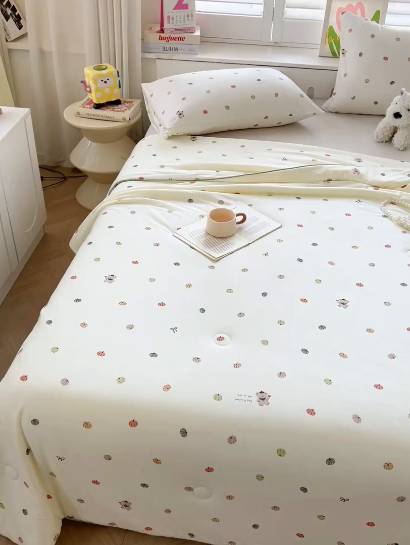 91家纺网 家纺一手货源 找家纺 优被业 2026新款A类牛奶丝针织棉软糯凉感大豆夏被空调被夏凉被(20%大豆国标包检测） 南瓜小熊