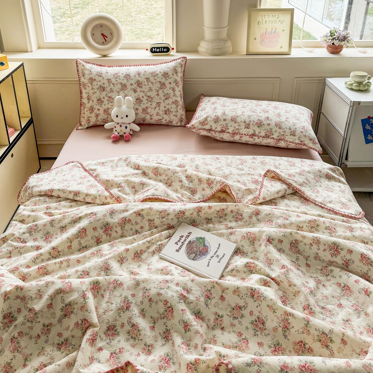 91家纺网 家纺一手货源 找家纺 2026新款春夏云感双层纱母婴级三角针夏被贝壳边夏凉被贝壳绣 星眠云野