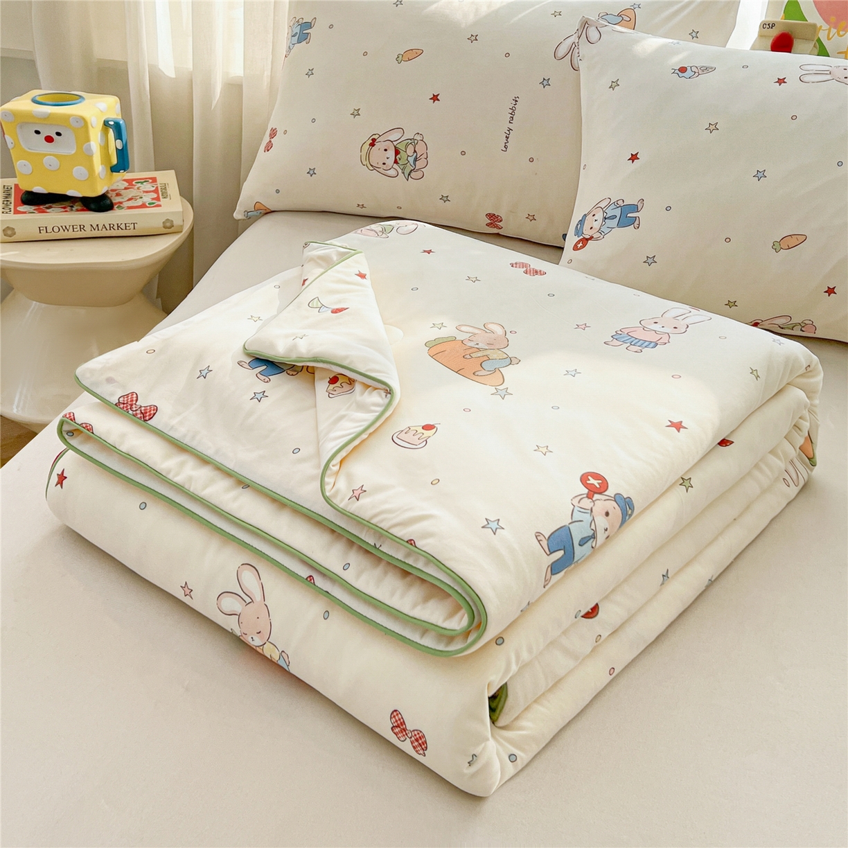 91家纺网 家纺一手货源 找家纺 优被业 2026新款A类牛奶丝针织棉软糯凉感大豆夏被空调被夏凉被(20%大豆国标包检测） 奇境庄园