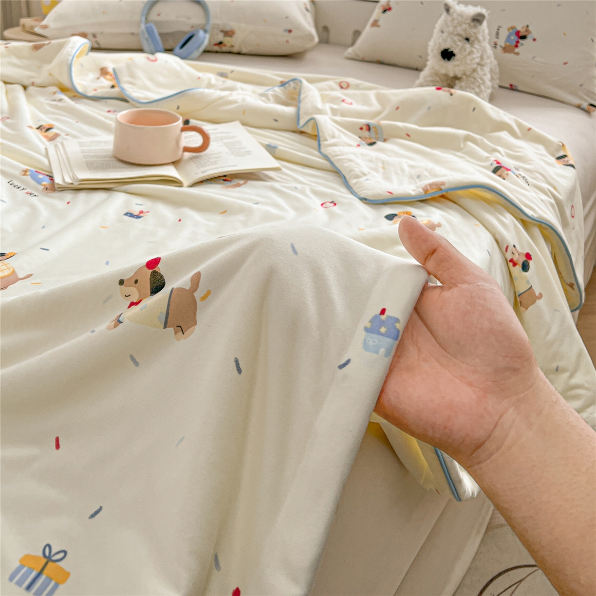 91家纺网 家纺一手货源 找家纺 优被业 2026新款A类牛奶丝针织棉软糯凉感大豆夏被空调被夏凉被(20%大豆国标包检测） 俏皮狗