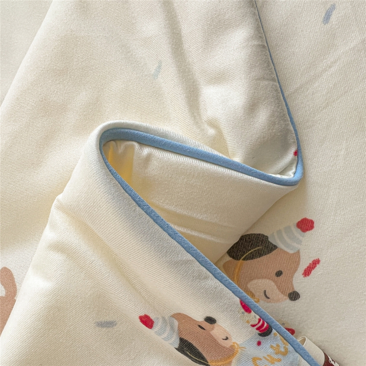 91家纺网 家纺一手货源 找家纺 优被业 2026新款A类牛奶丝针织棉软糯凉感大豆夏被空调被夏凉被(20%大豆国标包检测） 俏皮狗