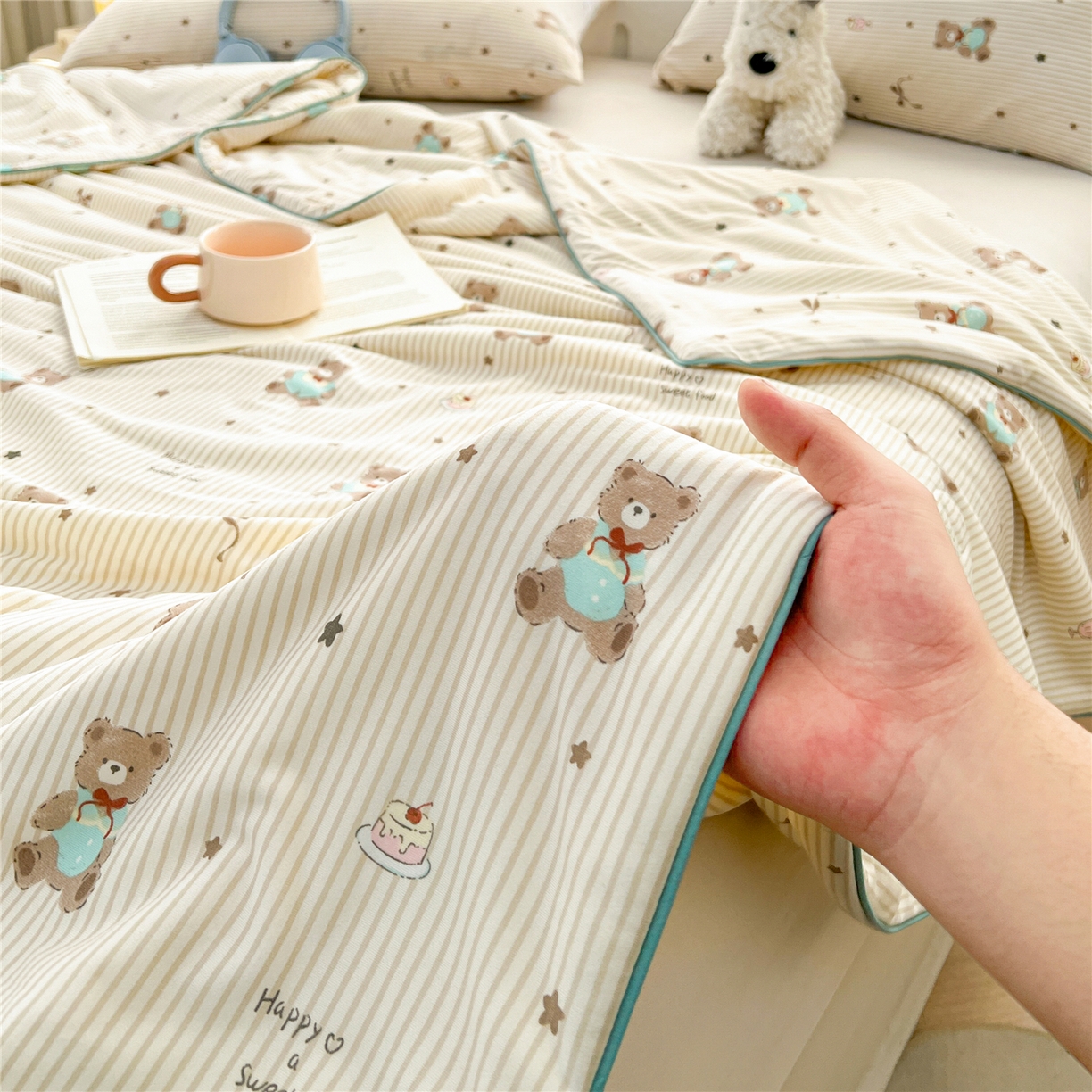 91家纺网 家纺一手货源 找家纺 优被业 2026新款A类牛奶丝针织棉软糯凉感大豆夏被空调被夏凉被(20%大豆国标包检测） 晚安熊