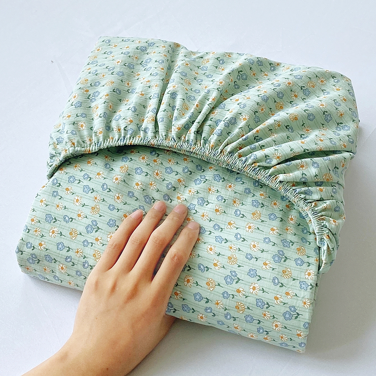 91家纺网 家纺一手货源 找家纺 悦织湾家纺 2026新款斜纹加厚水洗棉超细斜（加厚）床笠单床笠床笠单件-席梦思保护套 床笠-雏菊浅绿