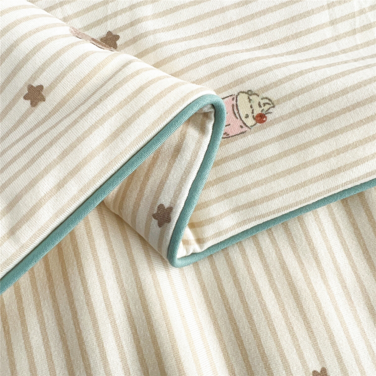 91家纺网 家纺一手货源 找家纺 优被业 2026新款A类牛奶丝针织棉软糯凉感大豆夏被空调被夏凉被(20%大豆国标包检测） 晚安熊