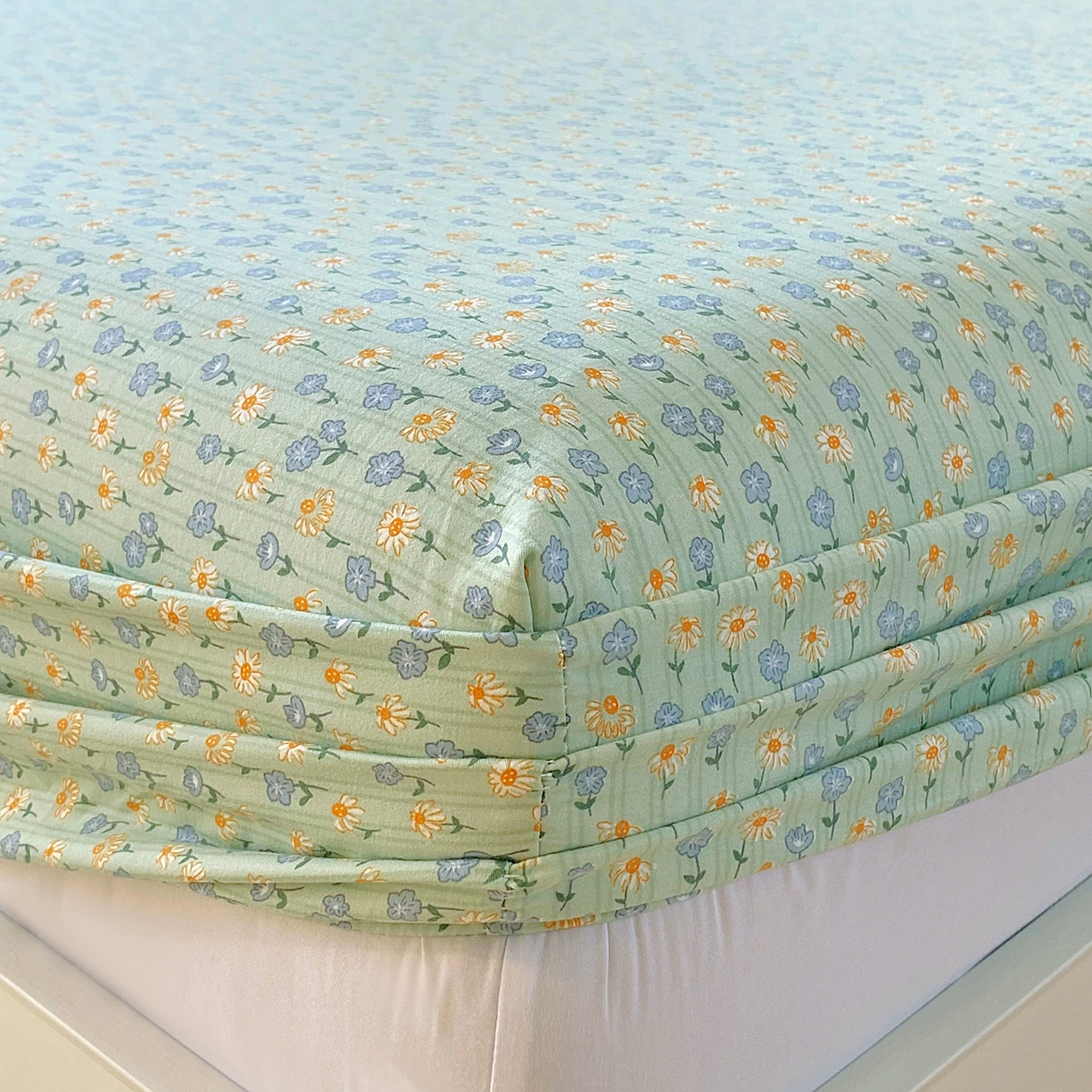 91家纺网 家纺一手货源 找家纺 悦织湾家纺 2026新款斜纹加厚水洗棉超细斜（加厚）床笠单床笠床笠单件-席梦思保护套 床笠-雏菊浅绿