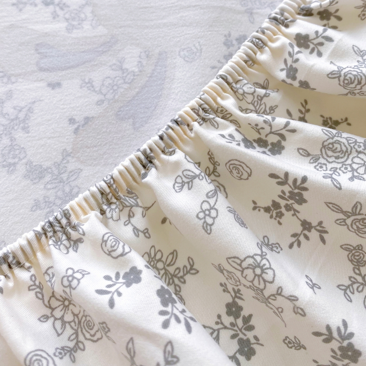 91家纺网 家纺一手货源 找家纺 悦织湾家纺 2026新款斜纹加厚水洗棉超细斜（加厚）床笠单床笠床笠单件-席梦思保护套 床笠-花园小兔