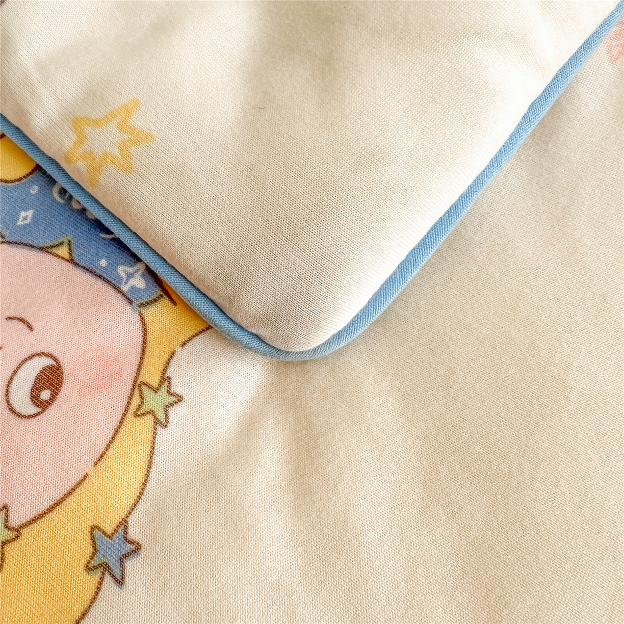 91家纺网 家纺一手货源 找家纺 优被业 2026新款A类牛奶丝针织棉软糯凉感大豆夏被空调被夏凉被(20%大豆国标包检测） 星星宝贝