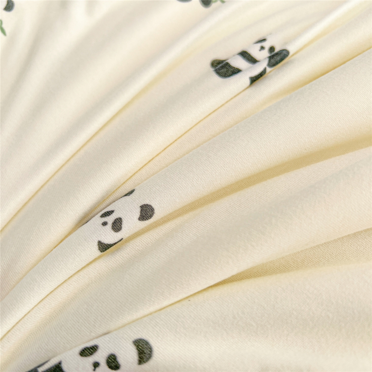 91家纺网 家纺一手货源 找家纺 优被业 2026新款A类牛奶丝针织棉软糯凉感大豆夏被空调被夏凉被(20%大豆国标包检测） 熊猫贝贝