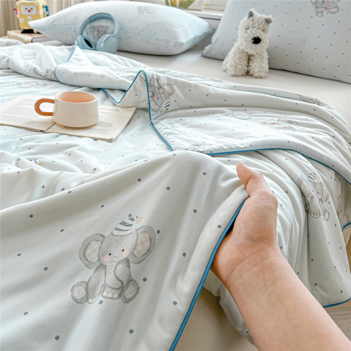 91家纺网 家纺一手货源 找家纺 优被业 2026新款A类牛奶丝针织棉软糯凉感大豆夏被空调被夏凉被(20%大豆国标包检测） 羞羞象