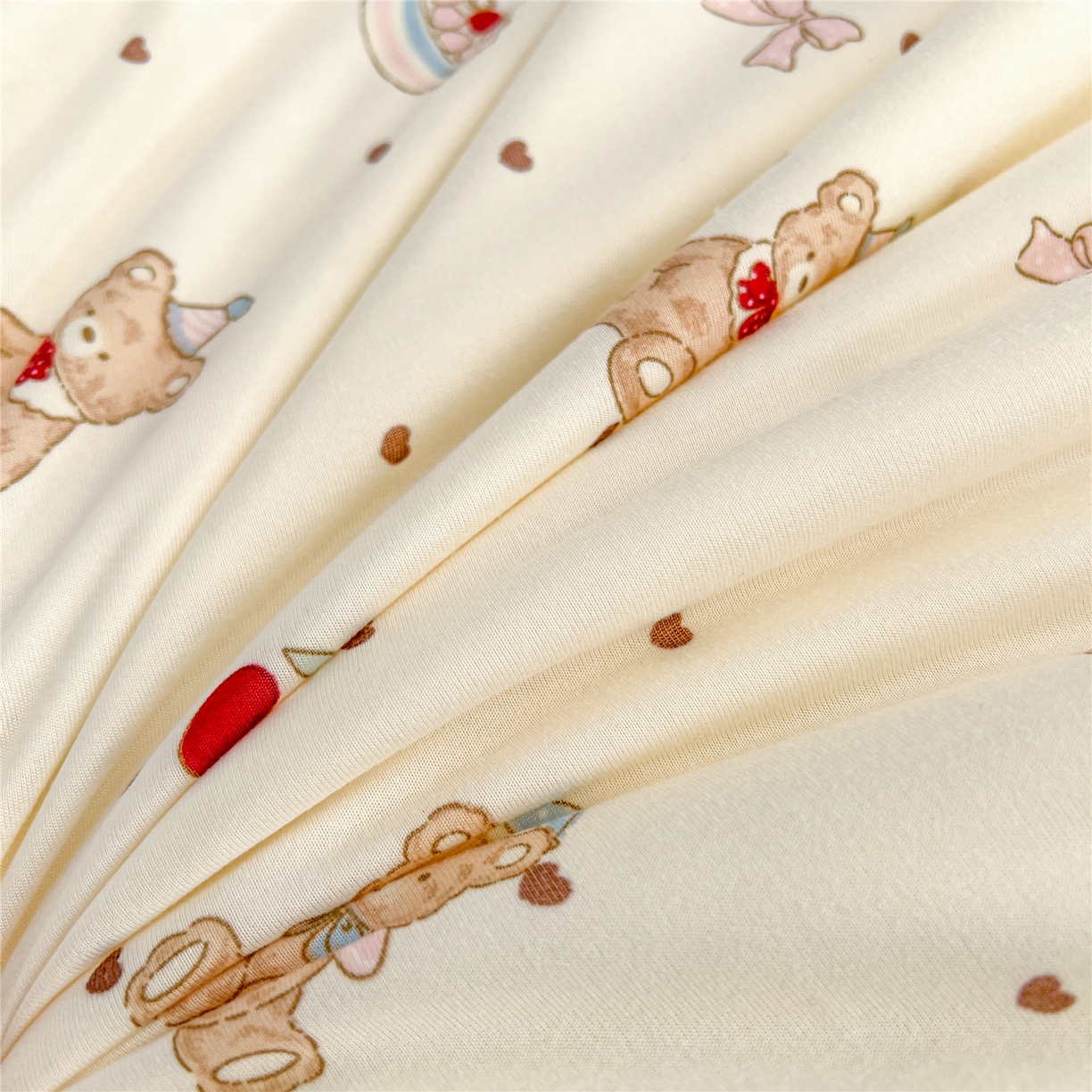 91家纺网 家纺一手货源 找家纺 优被业 2026新款A类牛奶丝针织棉软糯凉感大豆夏被空调被夏凉被(20%大豆国标包检测） 樱桃小熊