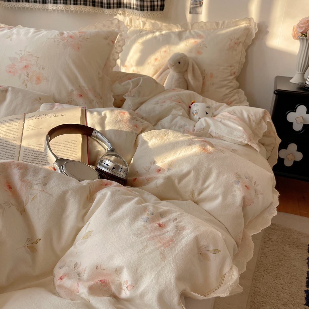 91家纺网 家纺一手货源 找家纺 悦织湾家纺 2026新款镂空花边碎花款四件套印花学生宿舍床上用品三4件套单品被套枕套 芳华