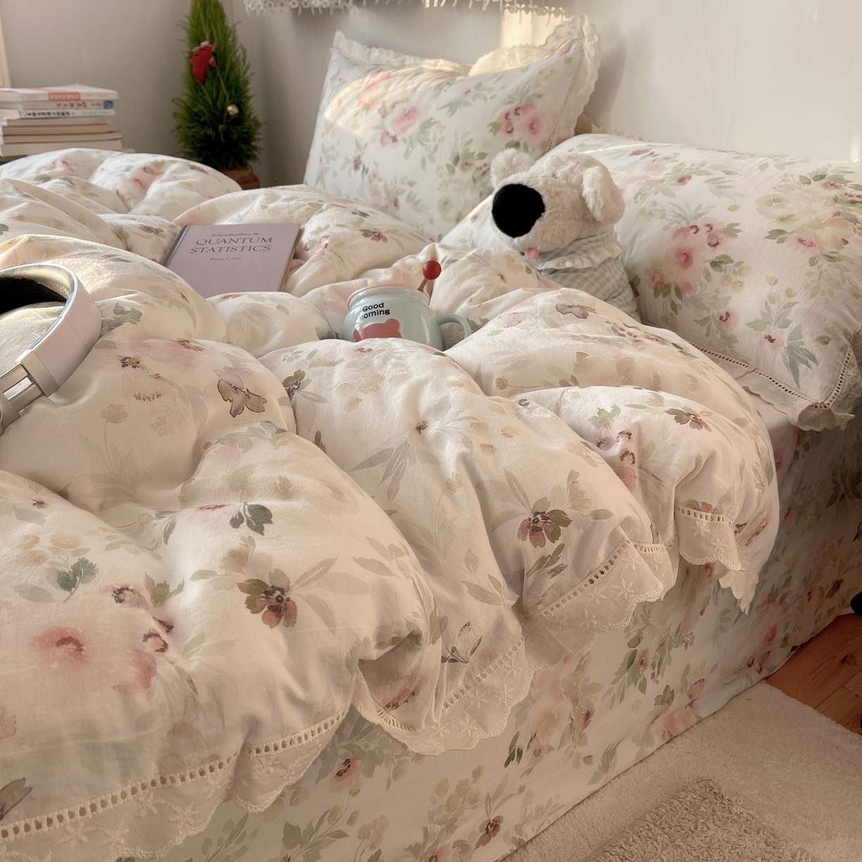 91家纺网 家纺一手货源 找家纺 悦织湾家纺 2026新款镂空花边碎花款四件套印花学生宿舍床上用品三4件套单品被套枕套 沐春