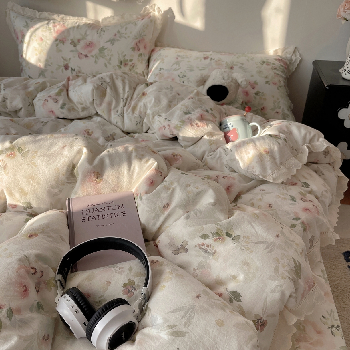 91家纺网 家纺一手货源 找家纺 悦织湾家纺 2026新款镂空花边碎花款四件套印花学生宿舍床上用品三4件套单品被套枕套 沐春