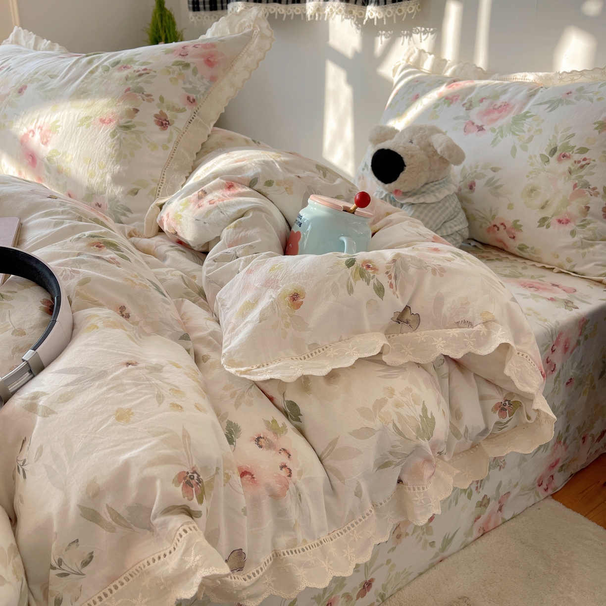 91家纺网 家纺一手货源 找家纺 悦织湾家纺 2026新款镂空花边碎花款四件套印花学生宿舍床上用品三4件套单品被套枕套 沐春