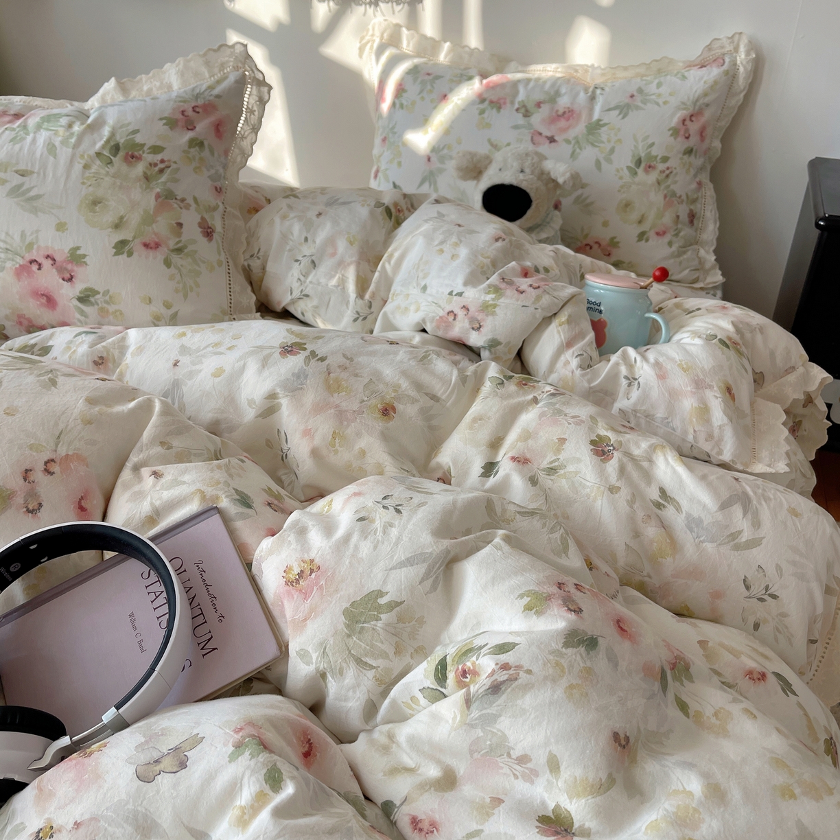 91家纺网 家纺一手货源 找家纺 悦织湾家纺 2026新款镂空花边碎花款四件套印花学生宿舍床上用品三4件套单品被套枕套 沐春