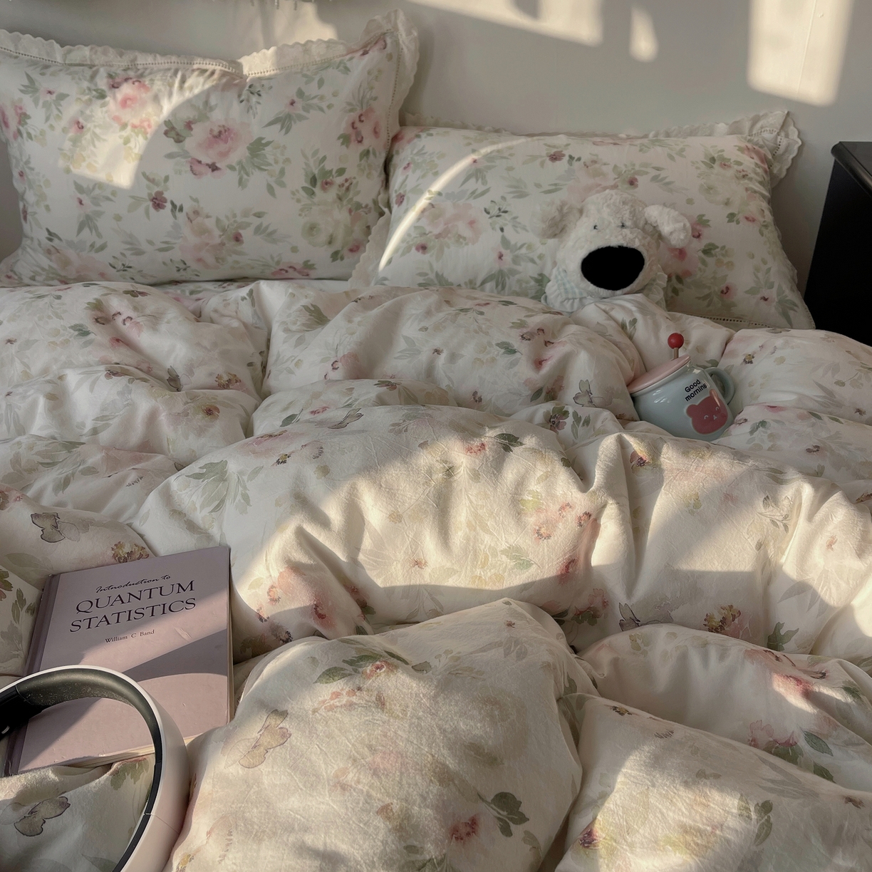 91家纺网 家纺一手货源 找家纺 悦织湾家纺 2026新款镂空花边碎花款四件套印花学生宿舍床上用品三4件套单品被套枕套 沐春