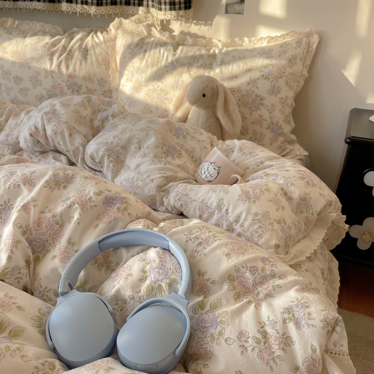 91家纺网 家纺一手货源 找家纺 悦织湾家纺 2026新款镂空花边碎花款四件套印花学生宿舍床上用品三4件套单品被套枕套 瑶光