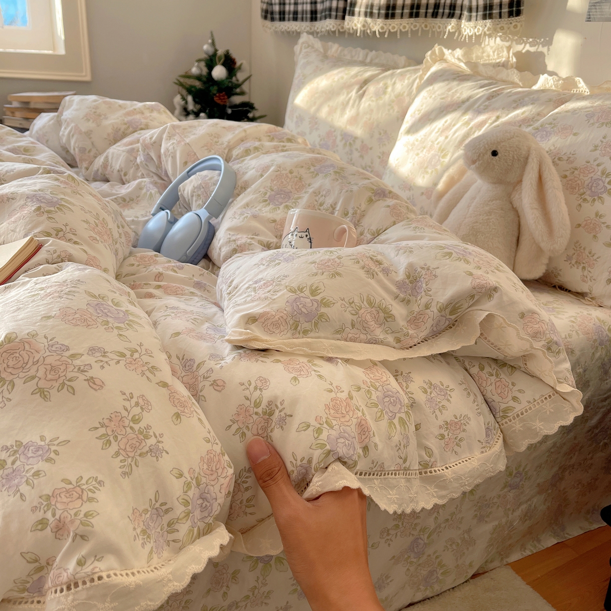 91家纺网 家纺一手货源 找家纺 悦织湾家纺 2026新款镂空花边碎花款四件套印花学生宿舍床上用品三4件套单品被套枕套 瑶光