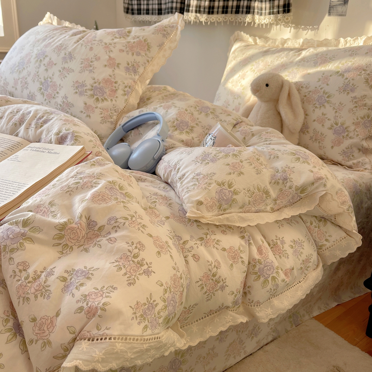 91家纺网 家纺一手货源 找家纺 悦织湾家纺 2026新款镂空花边碎花款四件套印花学生宿舍床上用品三4件套单品被套枕套 瑶光