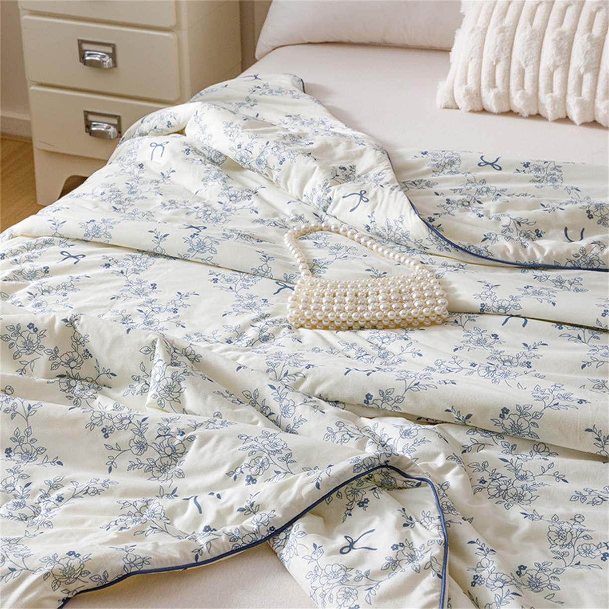 91家纺网 家纺一手货源 找家纺 优被业 2026新款A类牛奶丝针织棉软糯凉感大豆夏被空调被夏凉被(20%大豆国标包检测） 繁花