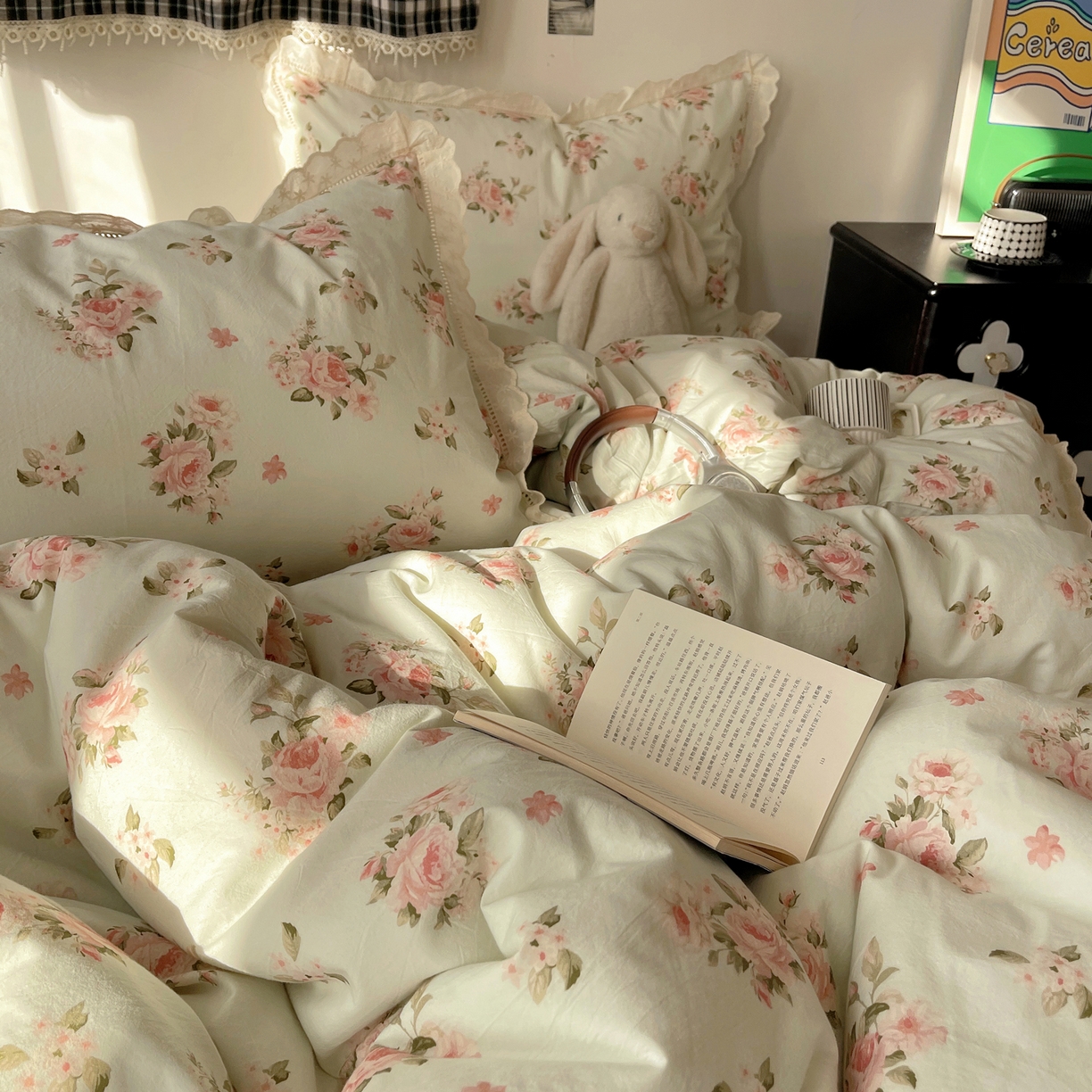 91家纺网 家纺一手货源 找家纺 悦织湾家纺 2026新款镂空花边碎花款四件套印花学生宿舍床上用品三4件套单品被套枕套 盈袖