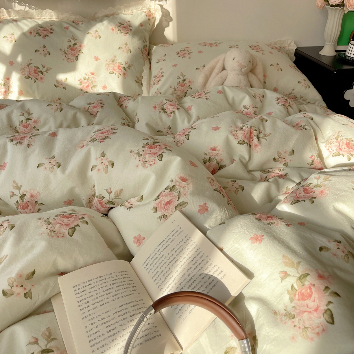 91家纺网 家纺一手货源 找家纺 悦织湾家纺 2026新款镂空花边碎花款四件套印花学生宿舍床上用品三4件套单品被套枕套 盈袖