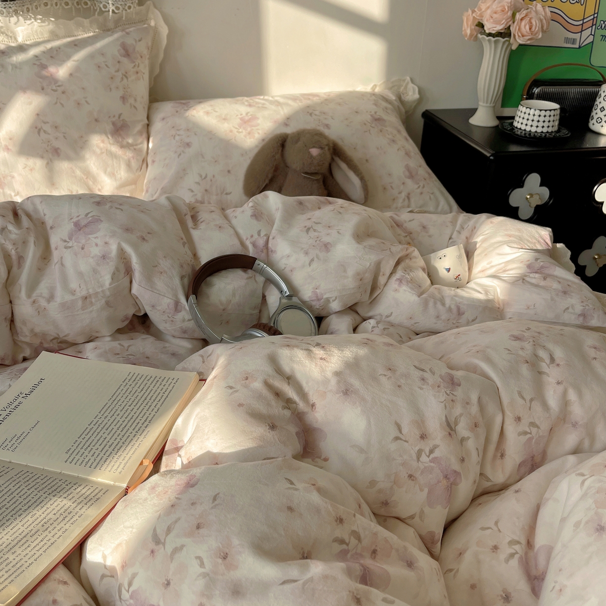 91家纺网 家纺一手货源 找家纺 悦织湾家纺 2026新款镂空花边碎花款四件套印花学生宿舍床上用品三4件套单品被套枕套 紫霞