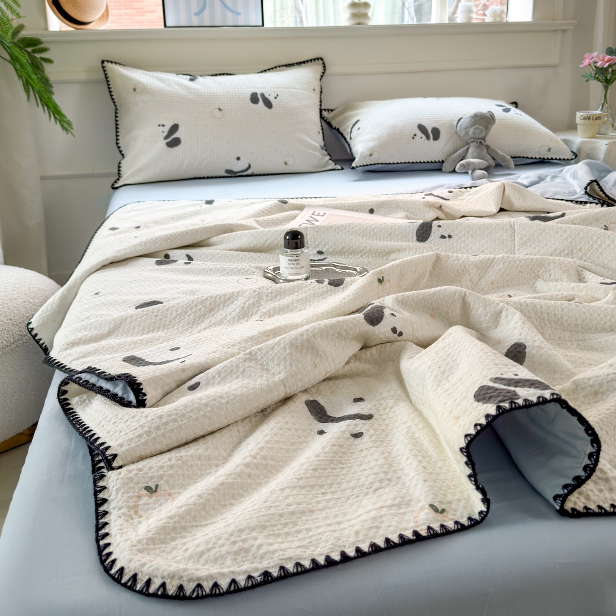 91家纺网 家纺一手货源 找家纺 雯雨家纺 2026新款里外全棉华夫格三角针夏被 苏潘达灰