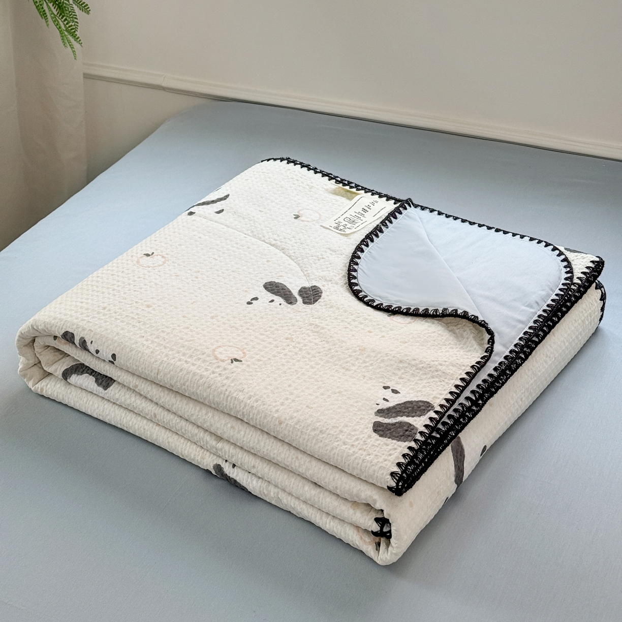 91家纺网 家纺一手货源 找家纺 雯雨家纺 2026新款里外全棉华夫格三角针夏被 苏潘达灰