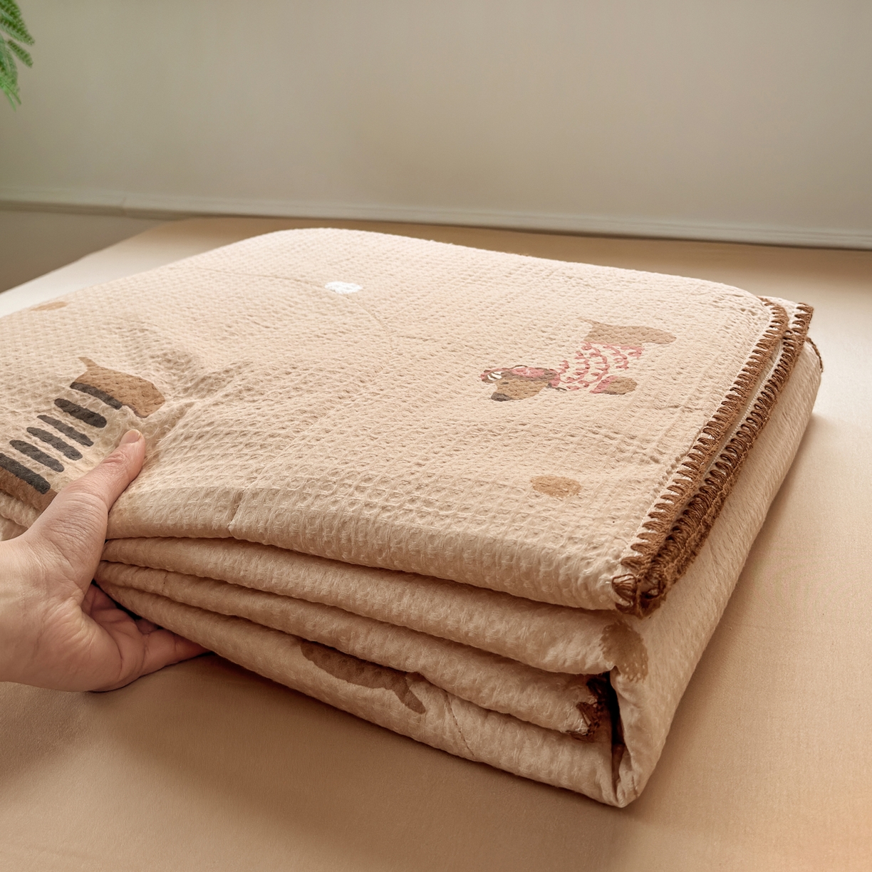 91家纺网 家纺一手货源 找家纺 雯雨家纺 2026新款里外全棉华夫格三角针夏被 瑞乐棕