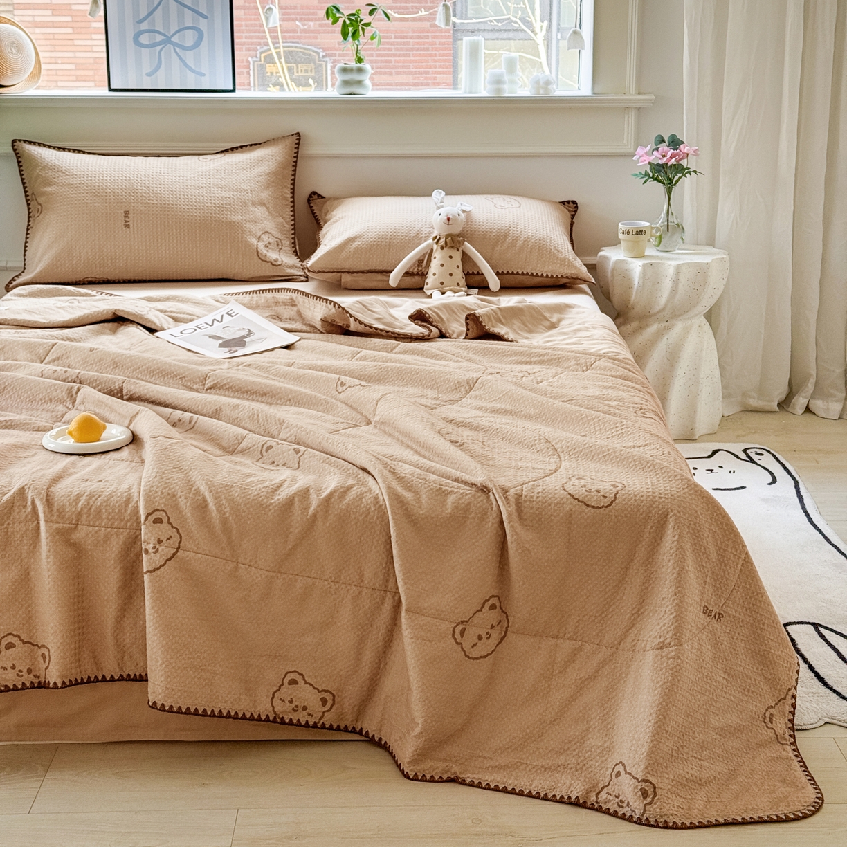 91家纺网 家纺一手货源 找家纺 雯雨家纺 2026新款里外全棉华夫格三角针夏被 萌动时光咖