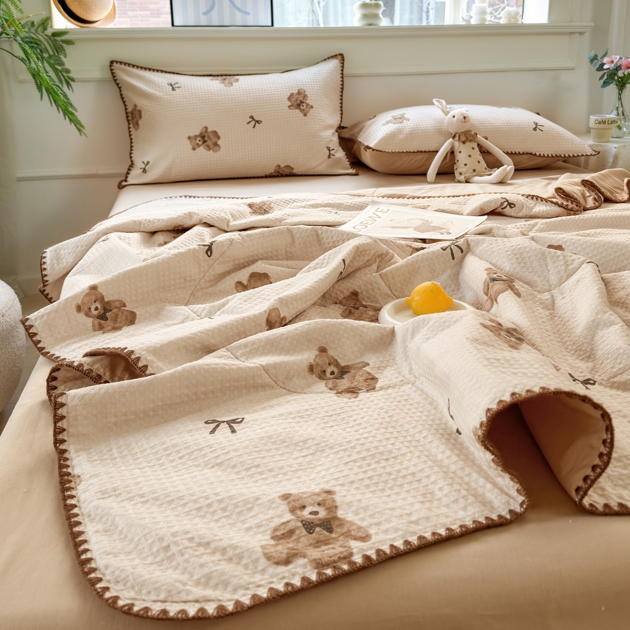 91家纺网 家纺一手货源 找家纺 雯雨家纺 2026新款里外全棉华夫格三角针夏被 萌动时光