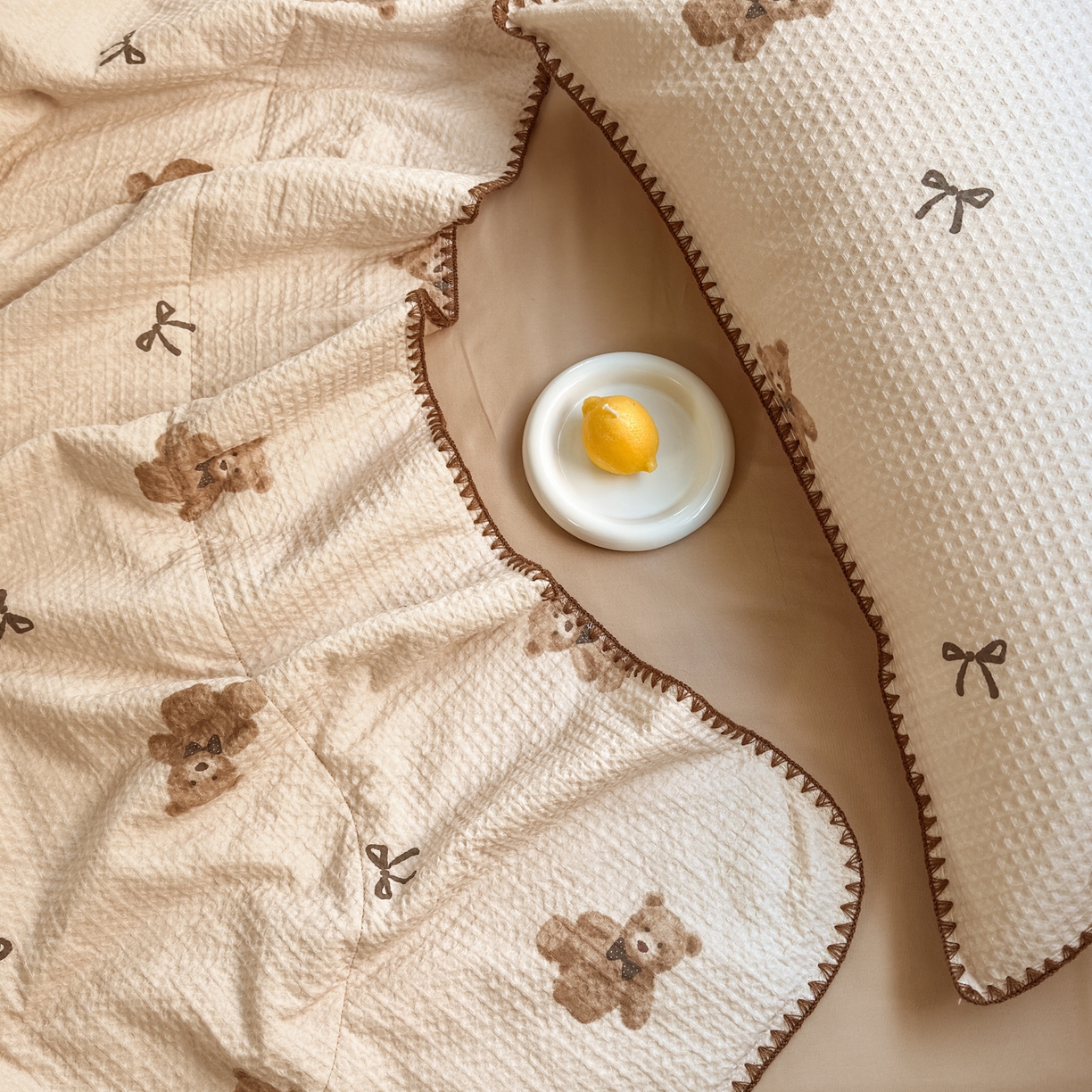 91家纺网 家纺一手货源 找家纺 雯雨家纺 2026新款里外全棉华夫格三角针夏被 萌动时光