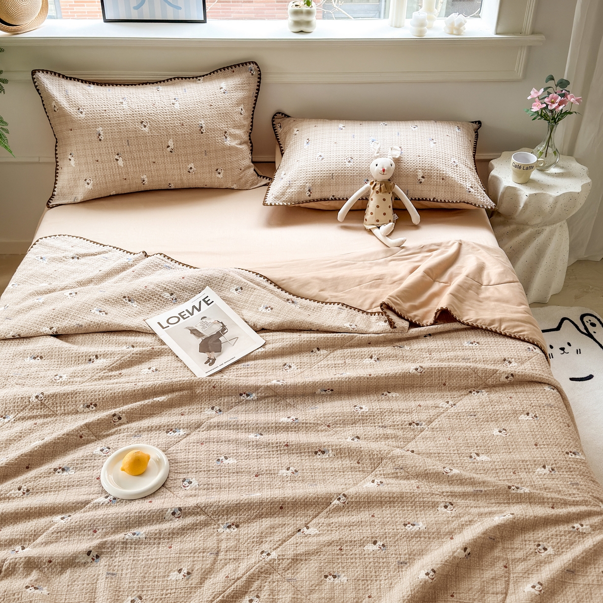 91家纺网 家纺一手货源 找家纺 雯雨家纺 2026新款里外全棉华夫格三角针夏被 流白小狗-米